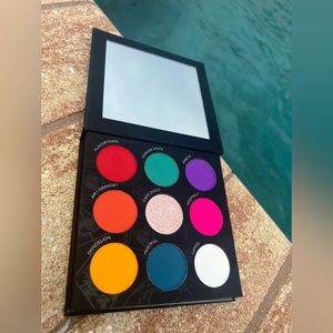 Pür X Raw Beauty ‘Kristi’ Double Sided Pressed Pigment Palette